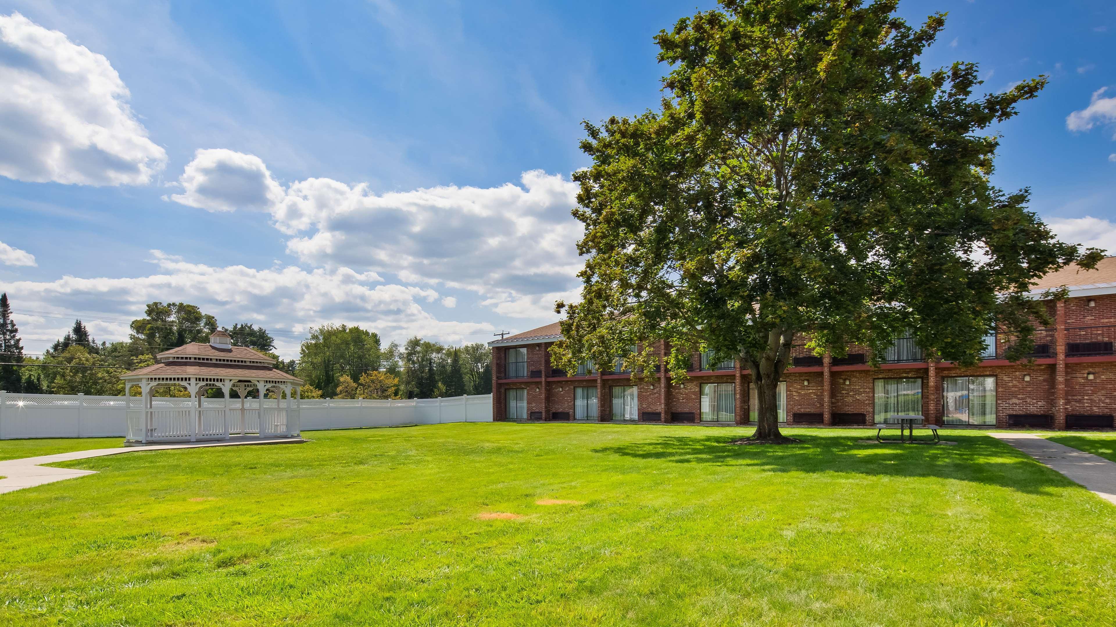 Best Western Plus Keene Hotel Zewnętrze zdjęcie